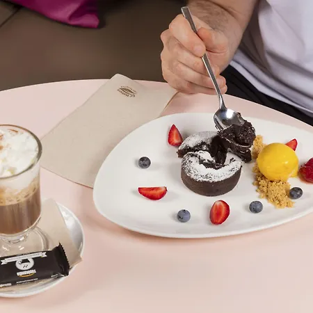 格勒塔酒店 - 仅限成人 4*